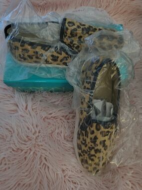 Anna Leopard Pony Hair Slip-on Sneaker SZ 7.5